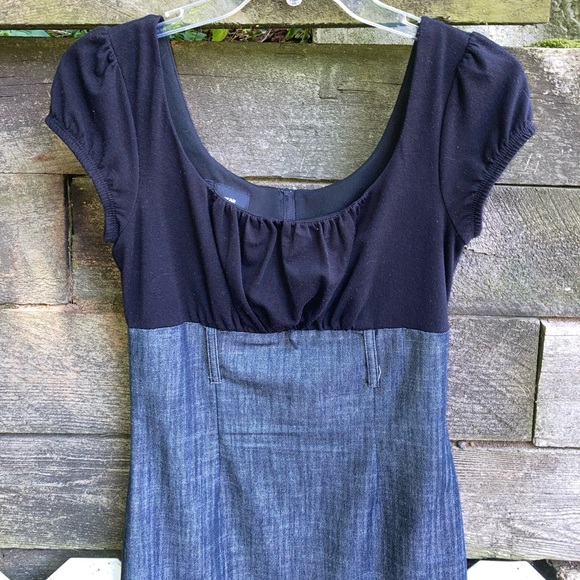 Dress - Picture 3 of 4